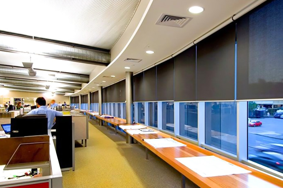 UV-resistant fabraice imbhalla blackout PVC solúbtha fireproof - le haghaidh baile, oifig, áit phoiblí